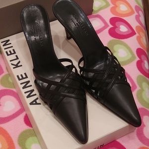 Cole Haan Women's Black Leather strappy pumps heels slides